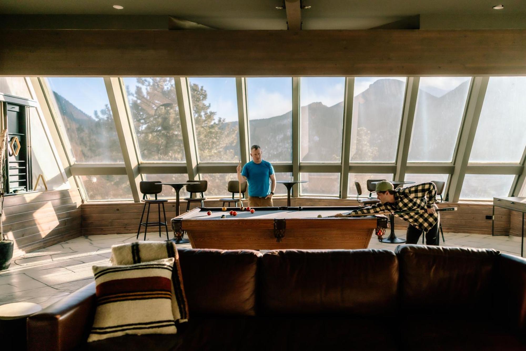 Casa De Cristal-Epic Views-Hottub-Sauna-Sleeps 10-Luxury Linens-Stocked Kitchen エステス・パーク エクステリア 写真